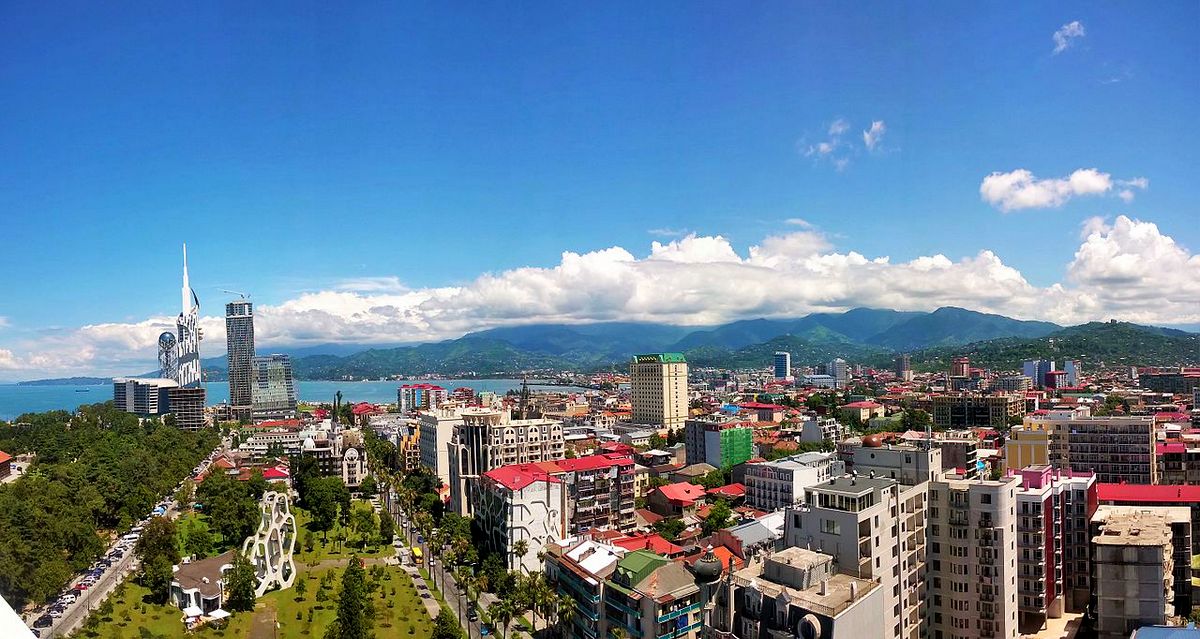 Widok na centrum i wybrzeże Batumi